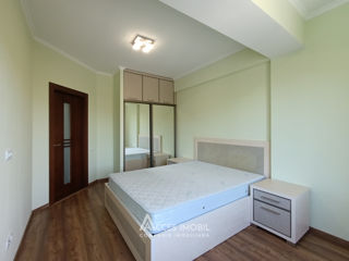 Apartament cu 2 camere, 70 m², Botanica, Chișinău foto 7