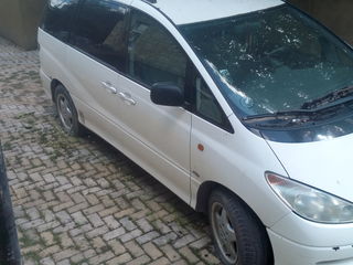 Toyota Previa foto 2