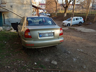 Hyundai Accent foto 7