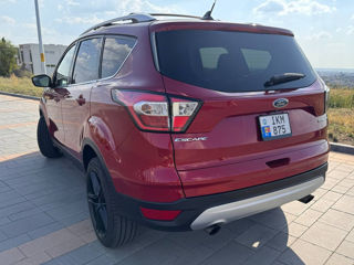 Ford Escape foto 3