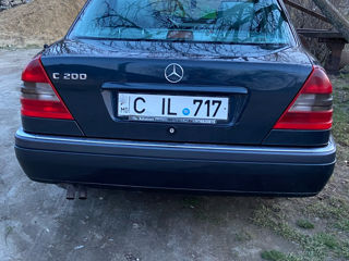 Mercedes C-Class foto 8