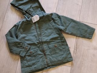 Осенние вещи (курточки, батники) новые и б/у в идеальном состоянии на 1,5-5 л.
