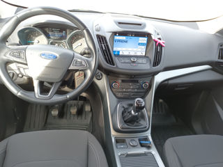 Ford Kuga foto 10