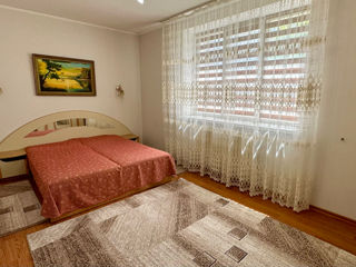 Apartament cu 2 camere, 63 m², Centru, Chișinău foto 4