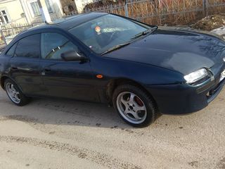 Mazda 323 foto 4