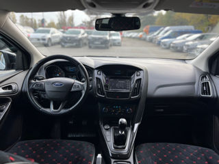 Ford Focus foto 17