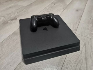 PlayStation 4 Slim - идеальное состояние foto 2