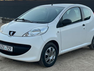 Peugeot 107 foto 2