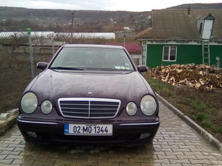 Mercedes E Class foto 4