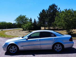 Mercedes E-Class foto 3