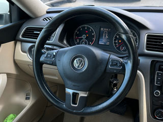 Volkswagen Passat foto 11