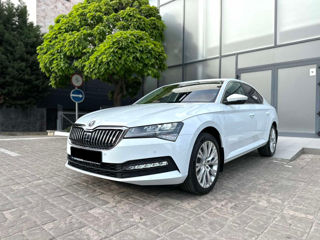 Skoda Superb foto 2