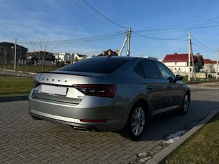 Skoda Superb foto 4