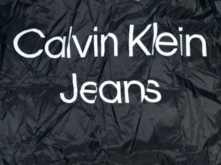 Куртка calvin klein foto 7