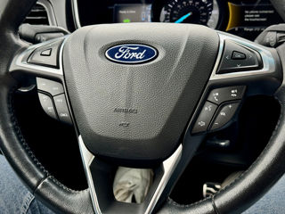 Ford Fusion foto 15