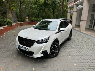 Peugeot 2008 foto 2