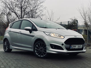 Ford Fiesta foto 3