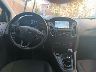 Ford Focus foto 8