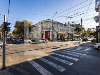 Oficiu, 183.6 mp, strada București, Centru