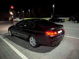 BMW 5 Series foto 2