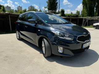 KIA Carens foto 3