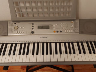 Синтезатор Yamaha PSR-  E303 foto 1