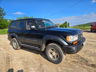 Toyota Land Cruiser фото 6