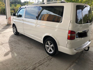 Volkswagen Caravelle foto 4