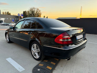 Mercedes E-Class foto 5