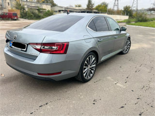 Skoda Superb foto 3