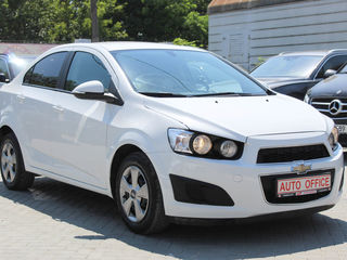 Chevrolet Aveo foto 2