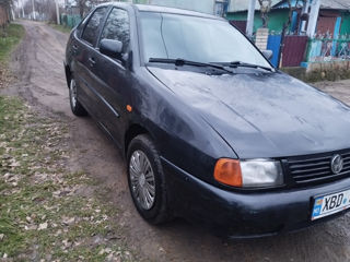 Volkswagen Polo foto 2