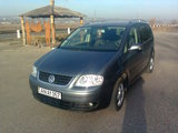 Volkswagen Touran foto 4