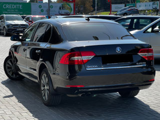 Skoda Superb foto 4