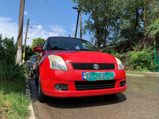 Suzuki Swift foto 2