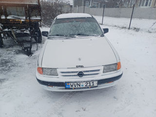 Opel Astra foto 4