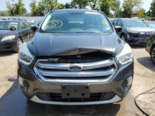 Ford Escape foto 2