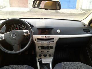 Opel Astra foto 10