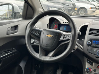 Chevrolet Aveo foto 16