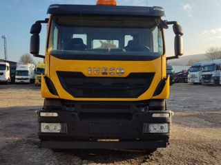 Iveco Camion cu Macara foto 3