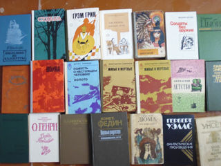 Художественная , техническая и детская литература 20 лей книга , всего около 400 книг