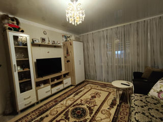 Apartament cu 2 camere, 50 m², Durlești, Chișinău foto 2