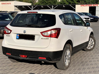 Suzuki SX4 foto 3