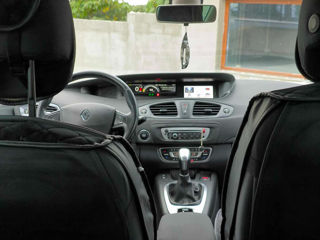 Renault Grand Scenic foto 6