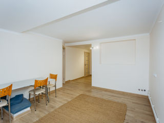 Apartament cu 3 camere, 84 m², Sculeni, Chișinău foto 6