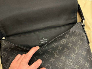 Louis Vuitton foto 1