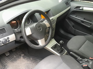 Opel Astra foto 8