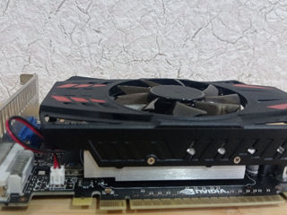 Gtx 550 ti 2 GB foto 2