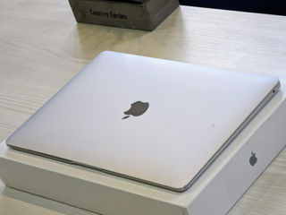 MacBook Air Retina 2019 (Core i5 8210Y/16Gb Ram/256Gb SSD/UHD Graphics/13.3" Retina) foto 14