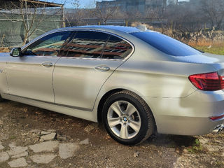 BMW 5 Series foto 6